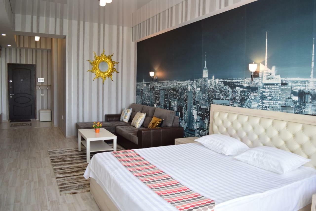 Apartment With Good View In The Center Bishkek Exterior foto