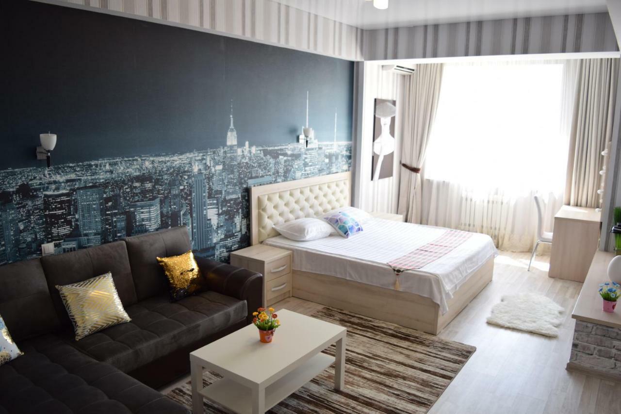 Apartment With Good View In The Center Bishkek Exterior foto