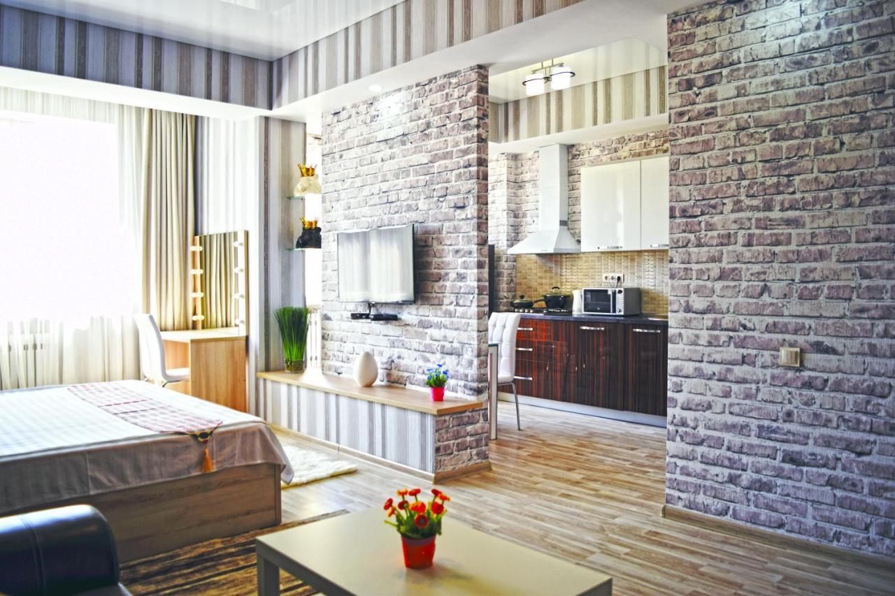 Apartment With Good View In The Center Bishkek Exterior foto